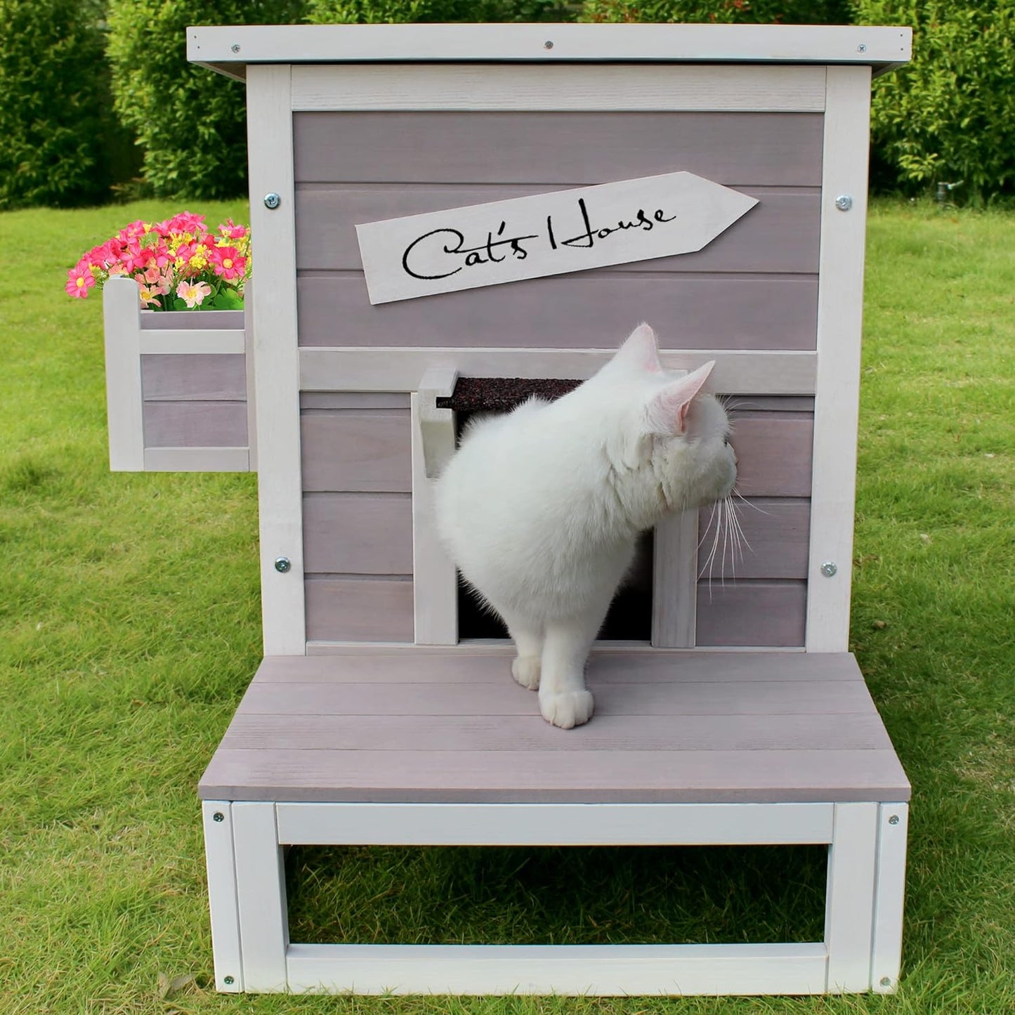 Cat Outdoor Wooden House Cabin